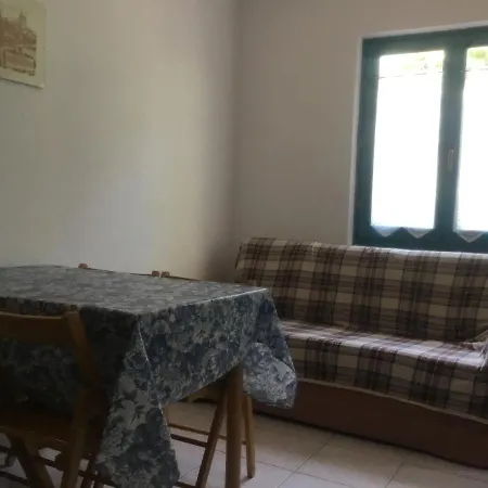 Riva Simple 3 Apartament Novigrad (Istria)